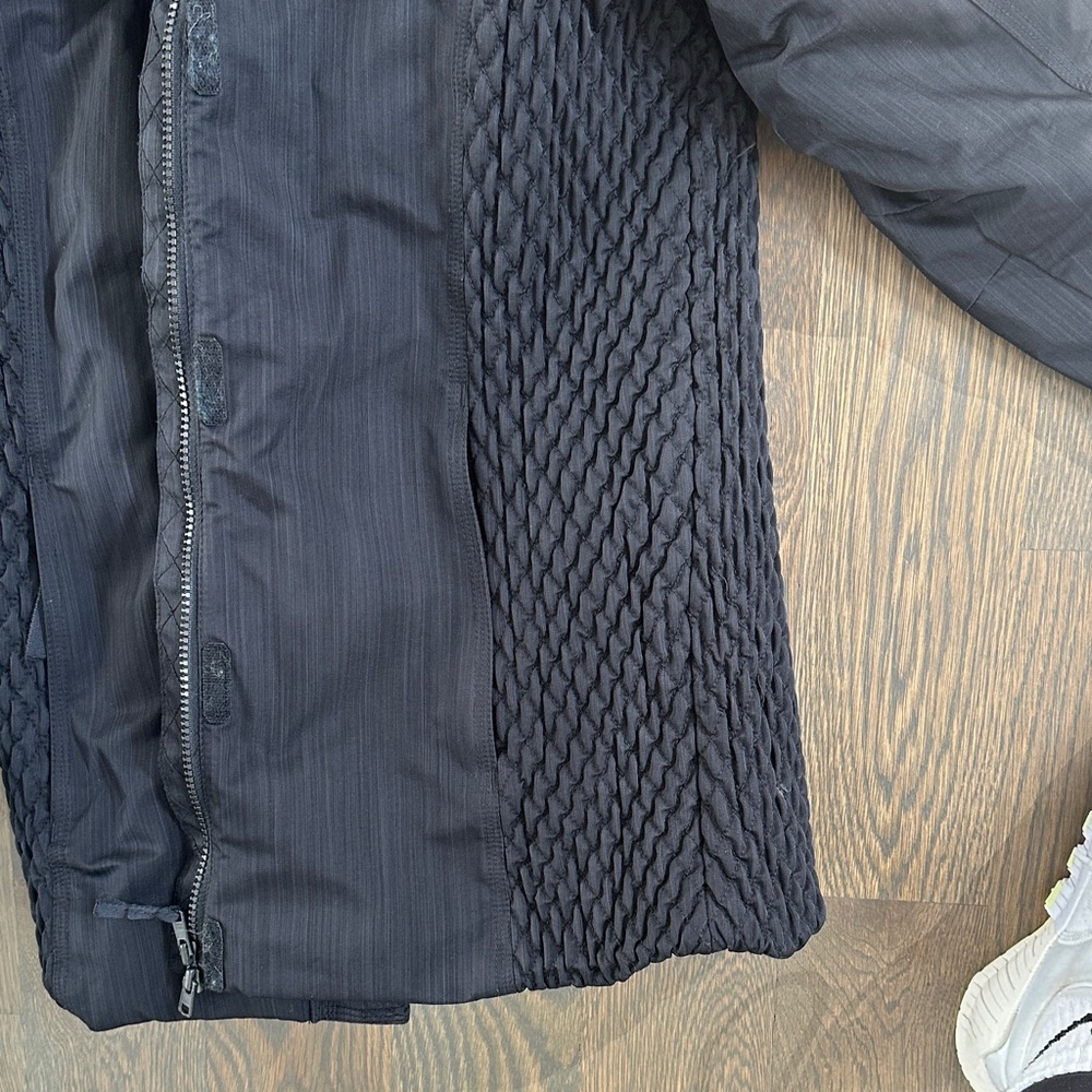 Obermeyer Black Quilted Jacket - image 5